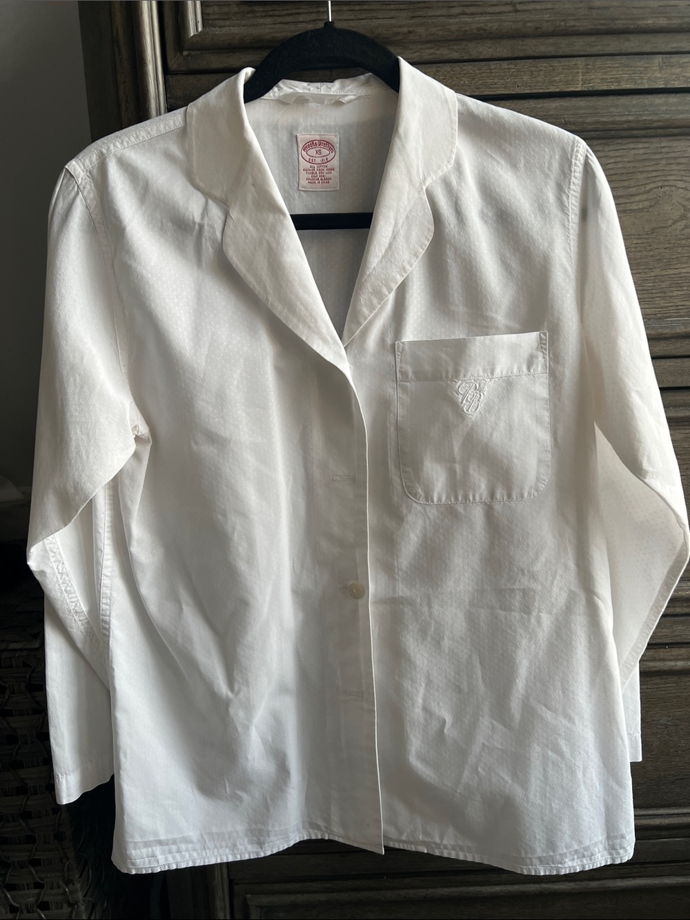 Brooks Brothers White Jacquard Button Down Blouse - EUC XS Embroidered